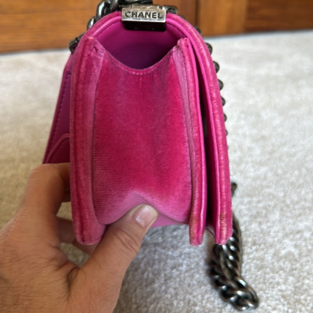 💥✨💫💕 Chanel Boy Bag  AUTHENTIC 💕 - Picture 3 of 7